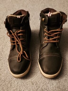 Boots, Size 7